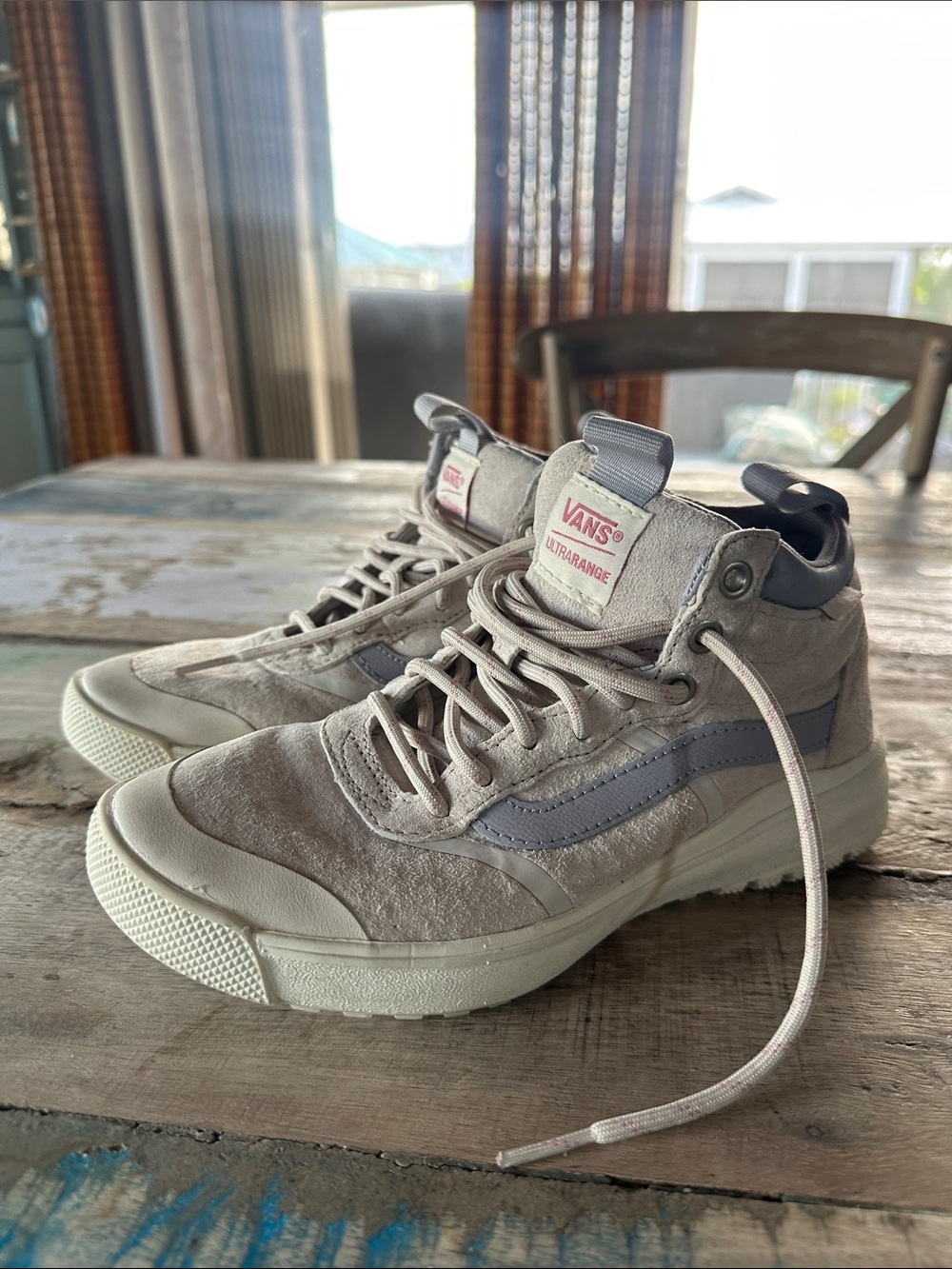 Vans Ultrarange High-Top Women’s Shoes in Light Lavender